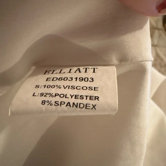 Elliatt Boho Floral Eyelet Scallop Lace Midi Dress M Pockets Zip Back Romantic - Picture 6 of 7